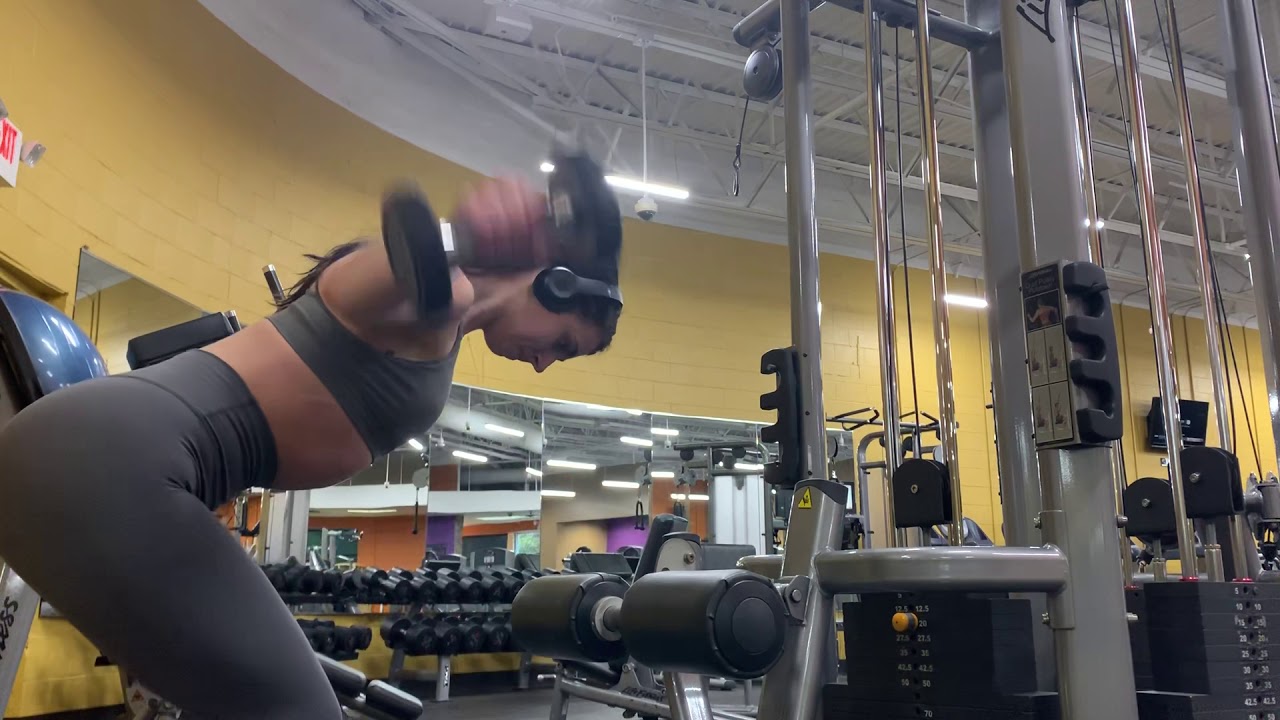 Bent over reverse fly - YouTube
