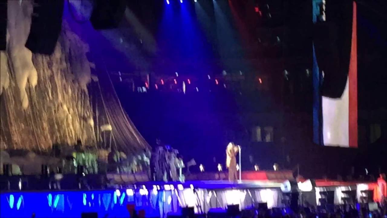 Rihanna - Diamonds [Tribute to Nice] (Anti World Tour - Lille - Stade Pierre-Mauroy)