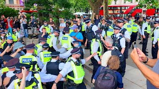 🇬🇧😡Crowds Clash with Police — London in Total Chaos!