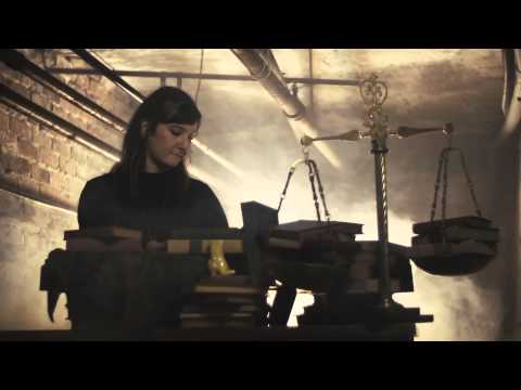 Mindie Lind -  Hungry and Fed