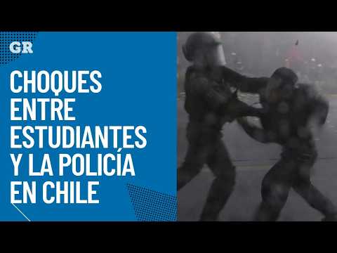 Clashes between students and police in Chile