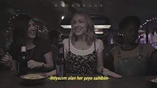Sia'yı bilmiyorum ama sözleri ve müziği bana aşık.