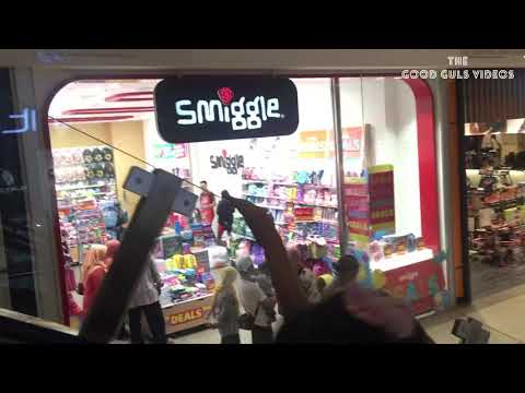 Back to school with Smiggle!
