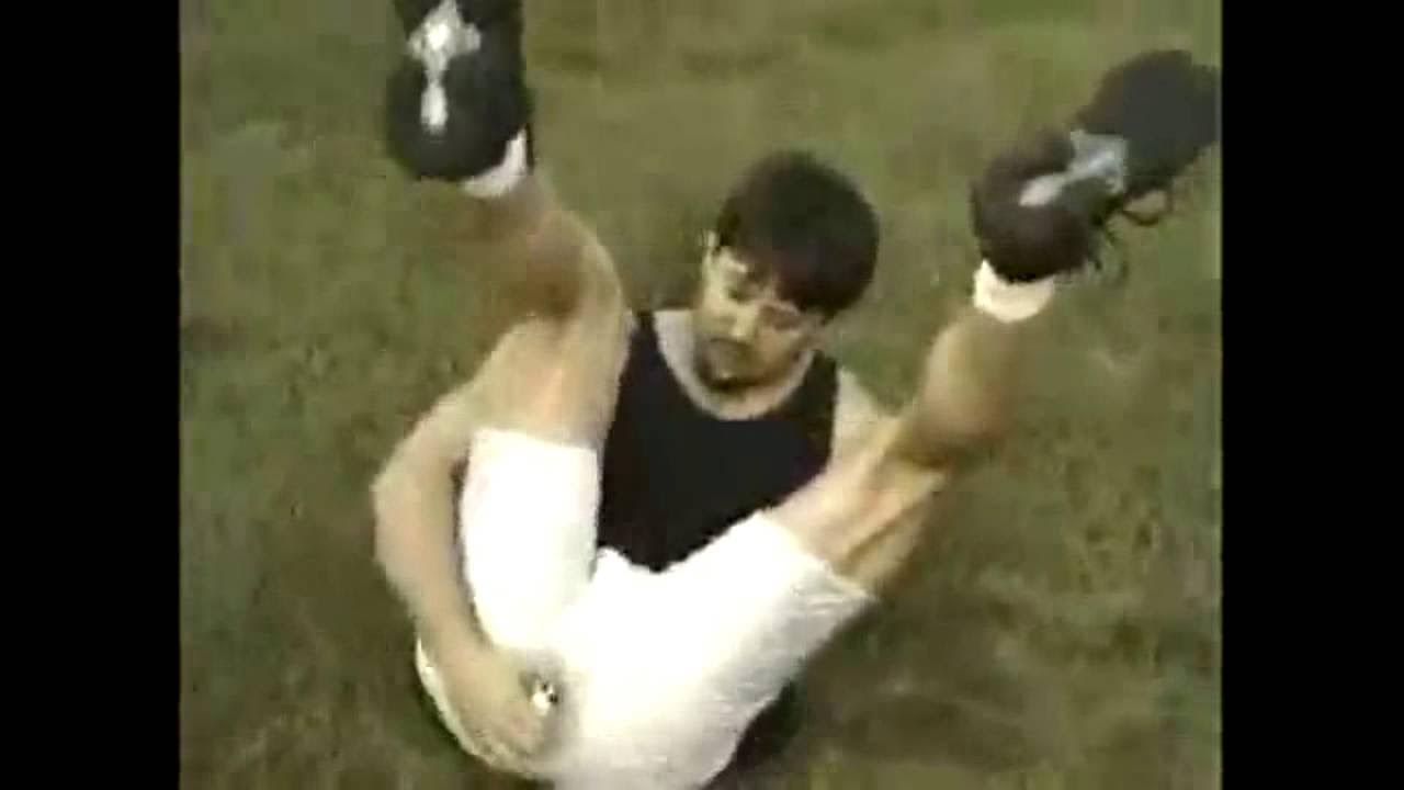 Пукающие мужчины видео. Пукающие мужчины видео. Пукающие мужчины видео. Пукающий чел рисунок. Мультяшный пук.