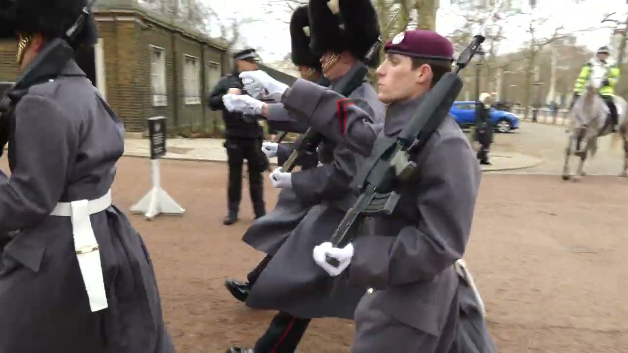 1st Battalion Welsh Guards and 23 Parachute Engineer Regiment