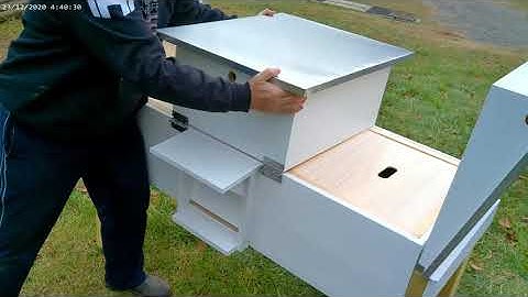 Final Reveal of Four New Horizontal Bee Hives.