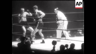 BOXING - MIDDLEWEIGHT CHAMPS WIN CONTESTS