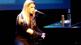 Robby Valentine - Queen medley