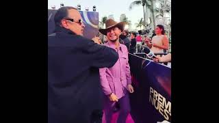 Pequeño encuentro de Pepe Aguilar con Edén Muñoz 🤠