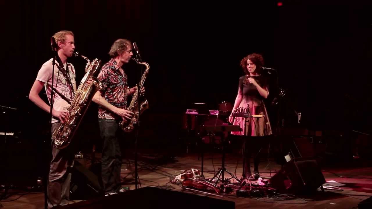 Eloui - 24 Flowers A Day, live @ RadioKulturHaus