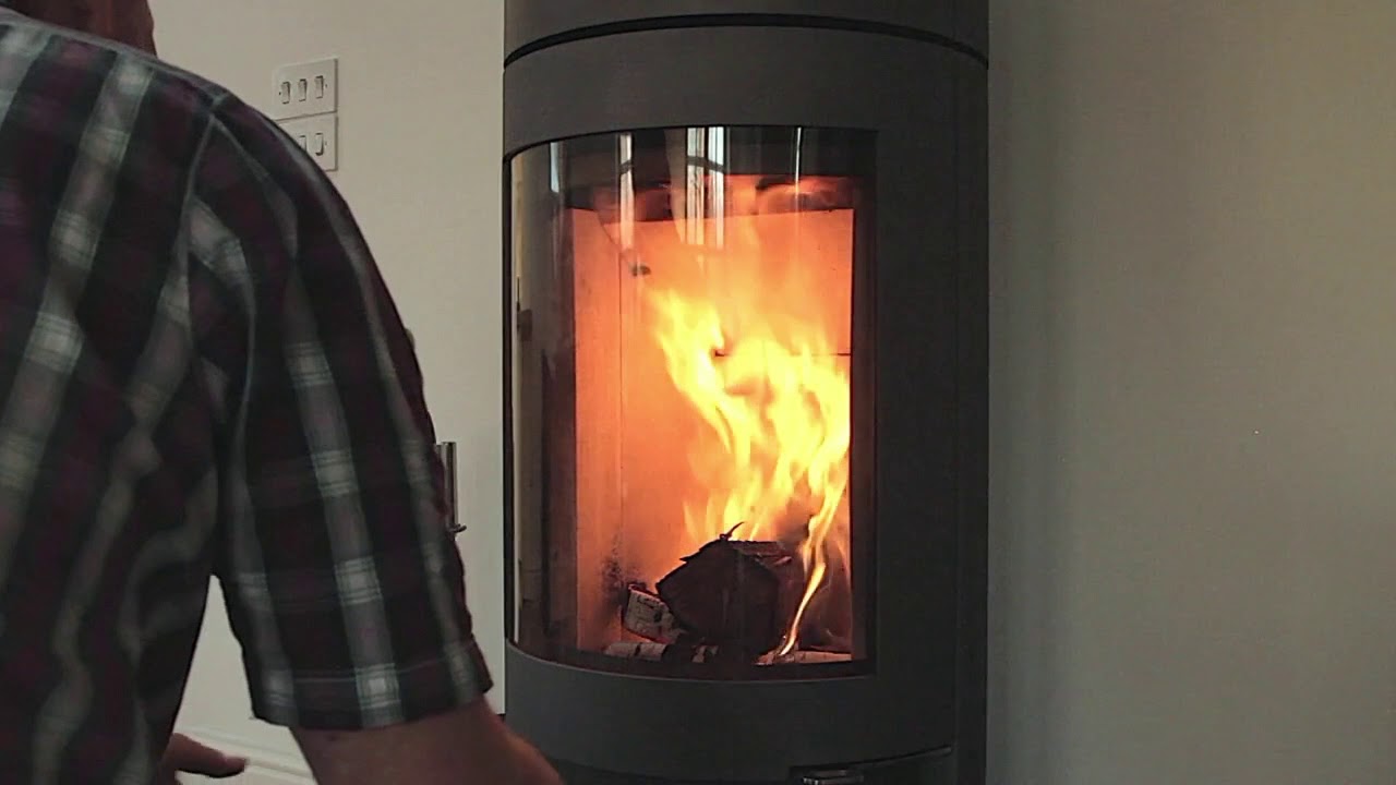 Westfire Uniq 28 Wood Burning Stove - YouTube