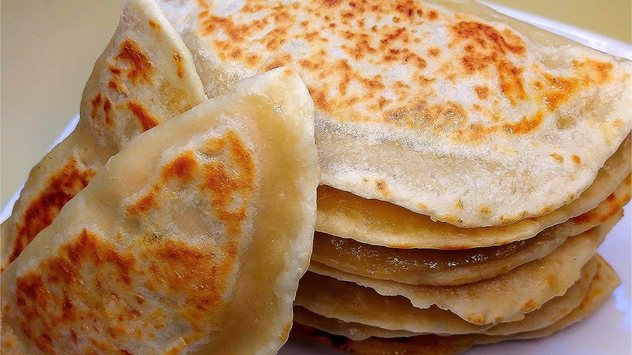 Янтык. Рецепт чебуреков из Крыма на сухой сковороде. - YouTube