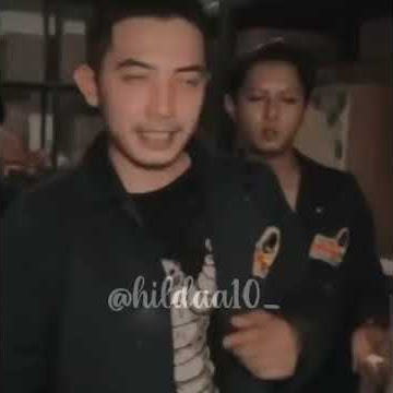 Mas nanda.kakak beradik podcas........senyumnya mas nandaaaa