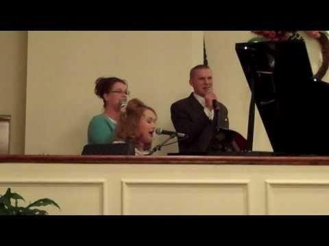 "The Vaden Family" with Keith Voyles singing "Out ...