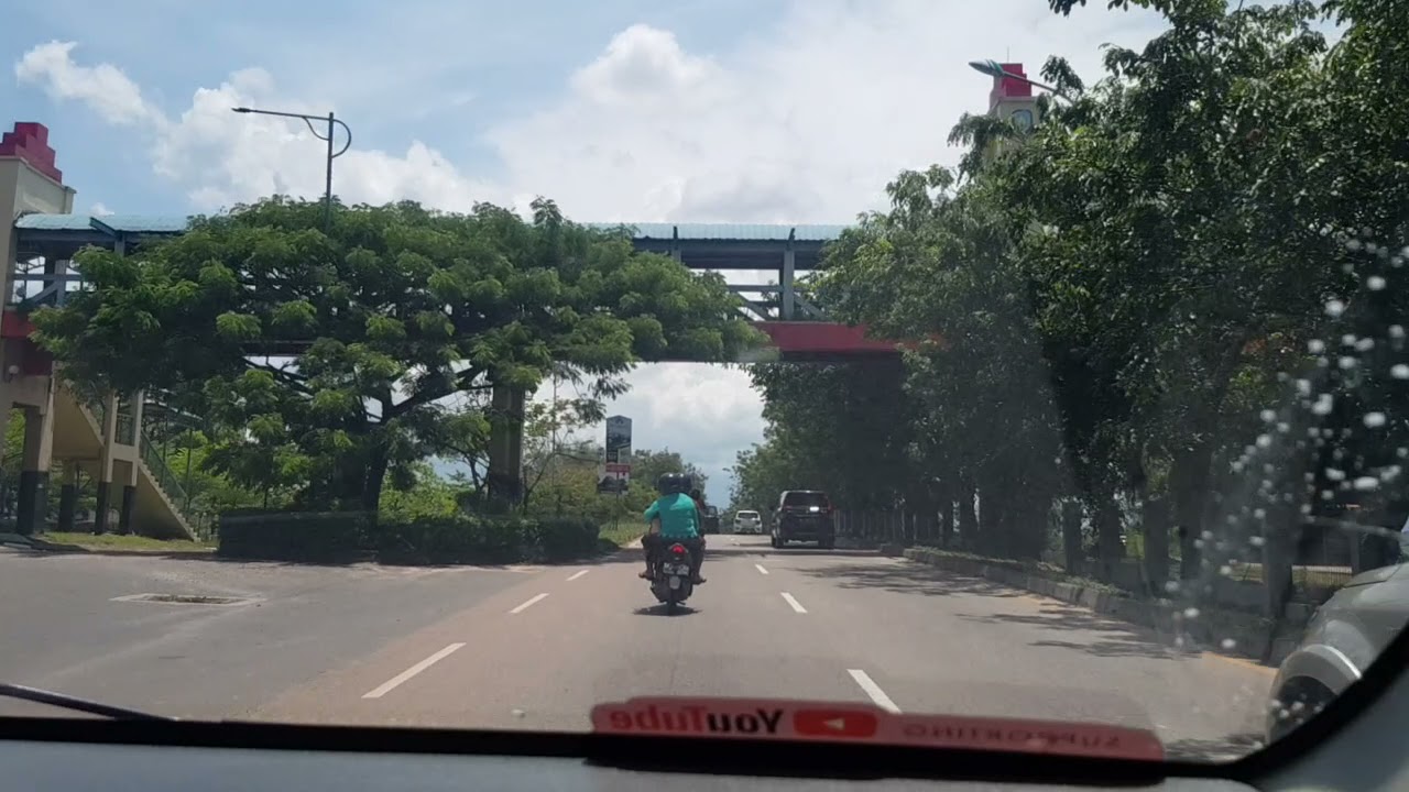 JALAN BATAM DARI MUKAKUNING KE BATUAJI • Simpang Dam Ke Tembesi & Batuaji • Lewat Top100 Dan Daeng