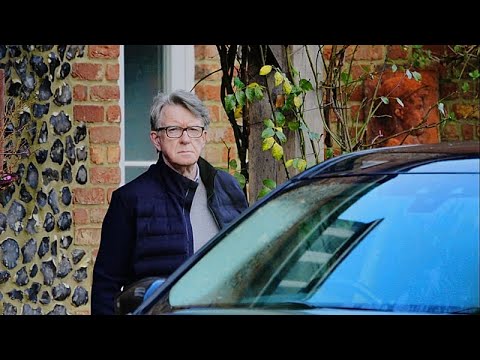 Бывший еврокомиссар Питер Мандельсон освобожден под залог