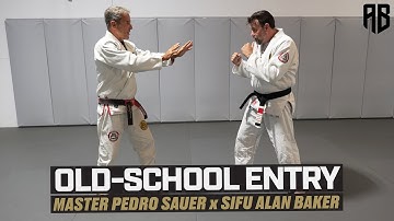 How to Close the Distance Without Getting Hit in a Real Fight