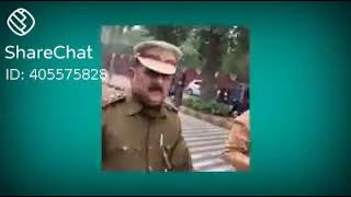 some unknown volunteers in Delhi police uniform in farmers protest