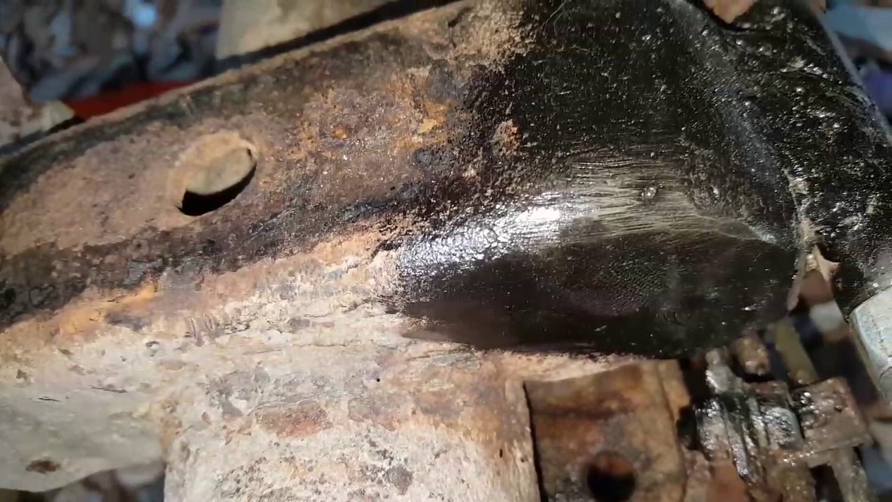 Сломалось крепление амортизатора - YouTube