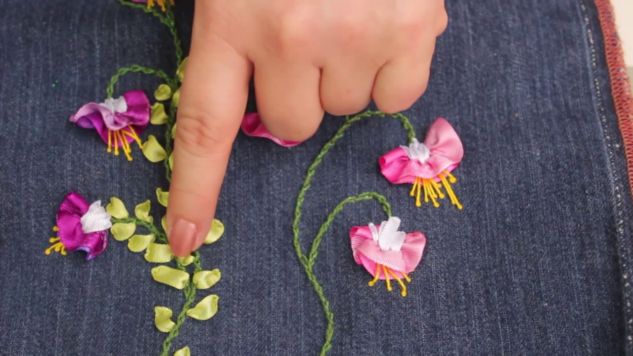 bordado a mano con cintas reutilizando un jean*flores */embroidered bag reusing a - YouTube