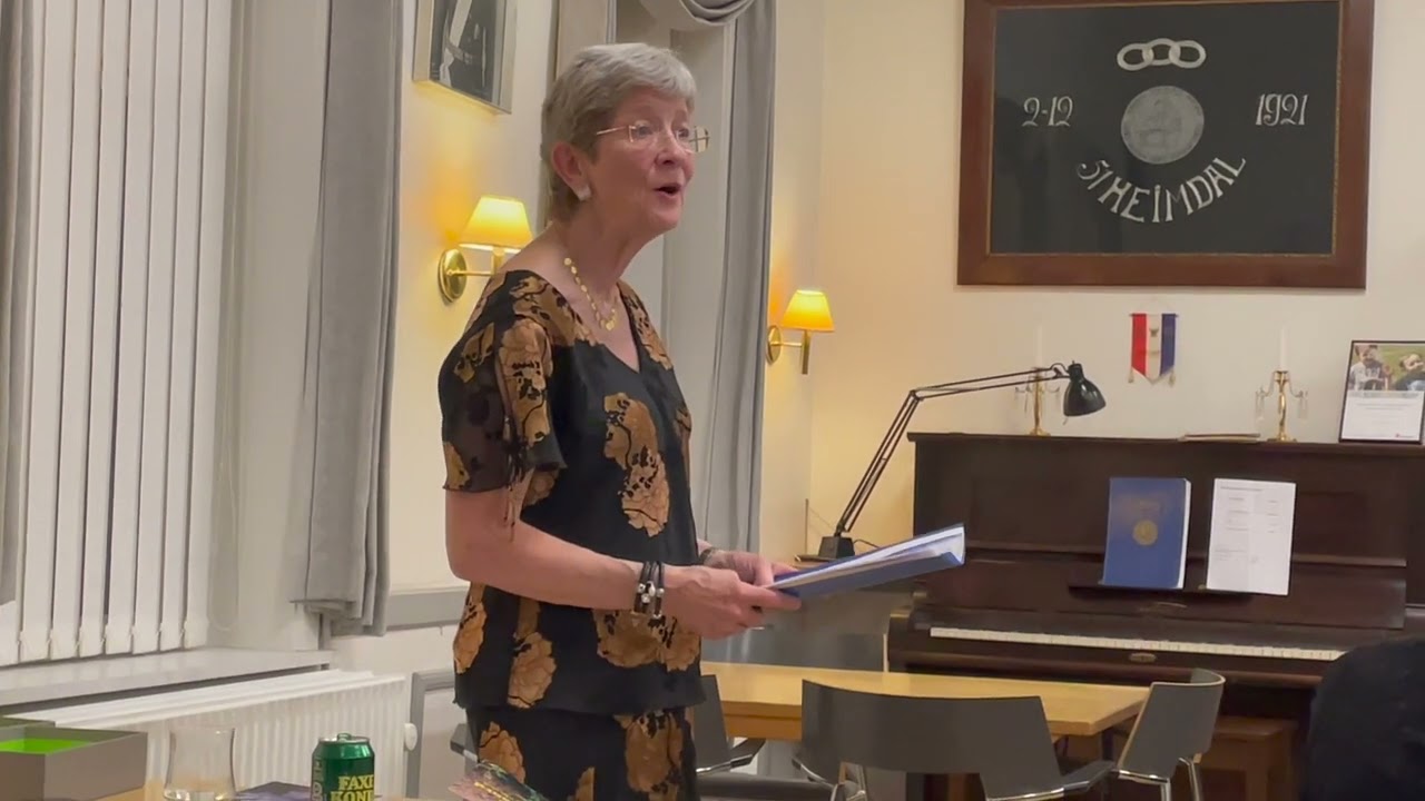 Karen Zubari: Imellem brosten