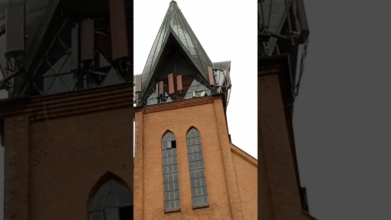 Ustronie Morskie - Elektroniczne Dzwony kościoła pw. Podwyższenia Krzyża Świętego