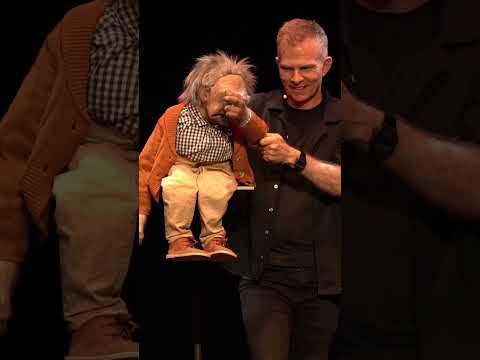 #comedy #ventriloquist #crowdwork #standup #conradkoch #chestermissing #mrdixonpuppet #dating