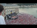 Fêtes de Bayonne 2019 : l'ouverture vue depuis un balcon surplombant la foule