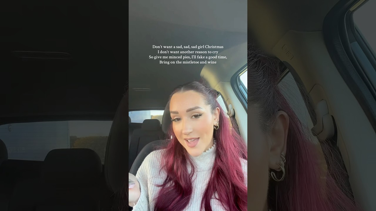 &laquo;Sad Girl Christmas&raquo; теперь можно скачать и транслировать по всему миру 😍🎄&hearts;️✨ #sadgirlchristmas