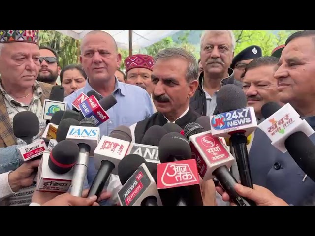 कुल्लू: मुख्यमंत्री ने शोक संतप्त परिवारों के प्रति संवेदनाएं व्यक्त की #breakingnews #share