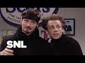 Vogue Comes to Sears - SNL