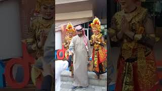 Download Lagu Arab yaman tiba tiba minta photo bareng sama penari bali MP3