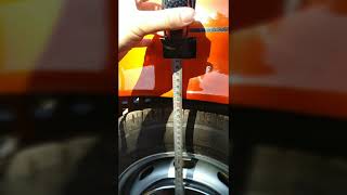 Austin Allegro Hydrolastic Suspension Fluid. How to use the Club's pump.   ( 1974 1300 SDL ) Orange