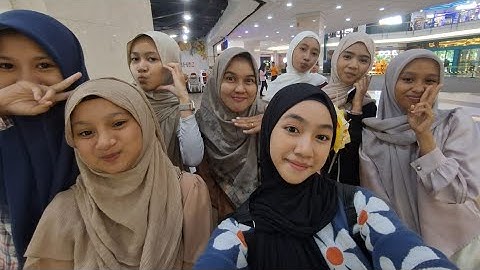 tugas Informatika kelompok keren kelas IX.10 membuat vlog😉😉