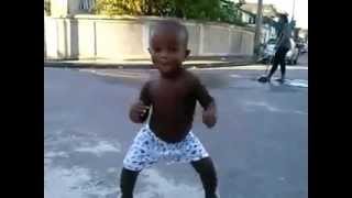 Bebe Rebolando Ate O Chão