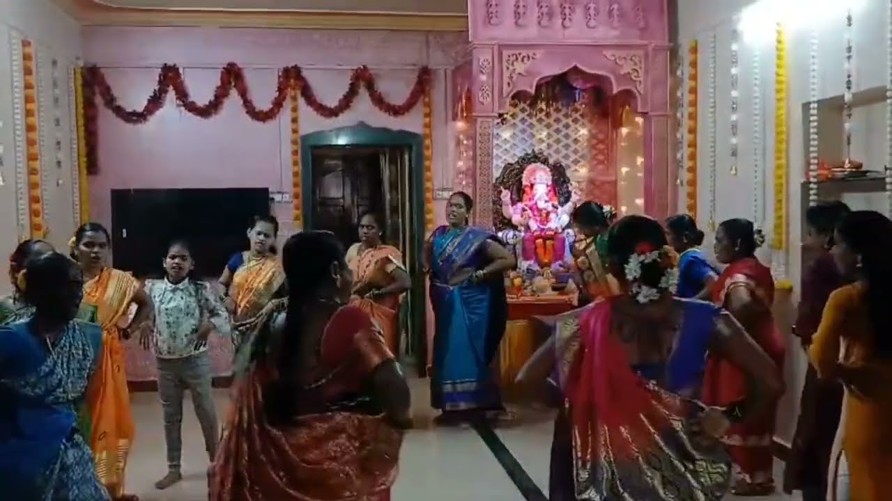कोकणातील महिलांचा गणपती सणातील पारंपारिक नाच पारंपारिक गाणी आणि फुगड्या 🥰 