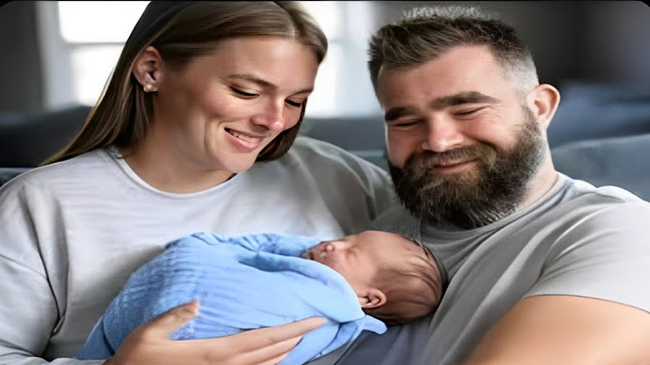 Kylie Kelce Reacts to Jason’s Vasectomy Comments & Talks Baby #4 Plans! | StarScene Central
