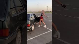 Громкая Лада и красивая девушка #gogo #ваз #ваз2114 #lada #автозвук #shorts