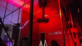 Quarterworld Tesla Coil plays \
