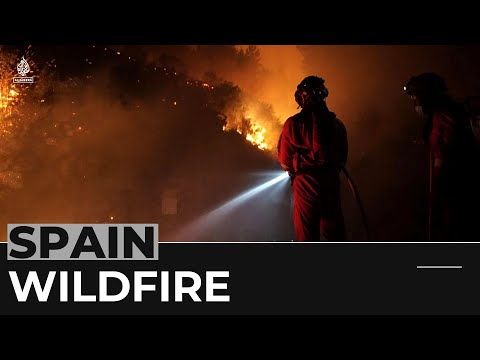 Hundreds of people evacuated as wildfire rages in western Spain