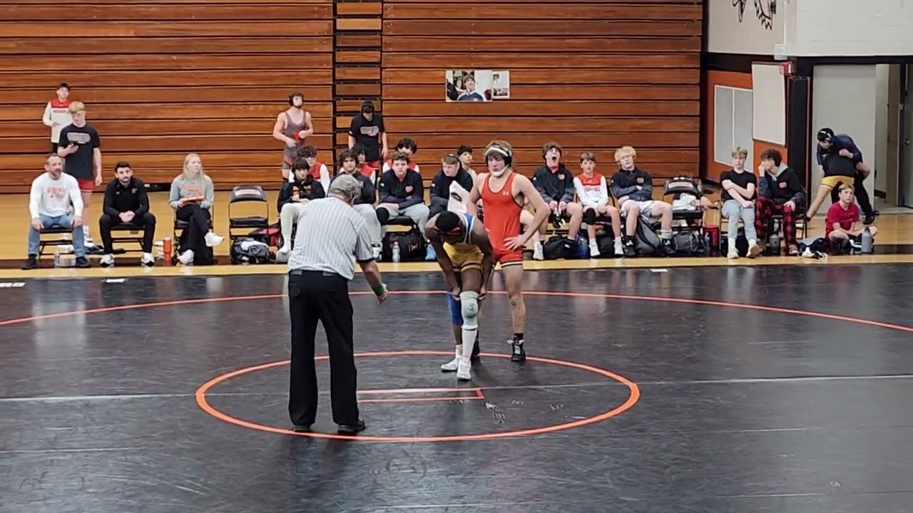 Kenny Zabel Duals Minooka vs Joliet Central 144lbs
