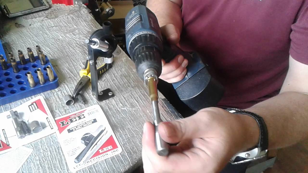 Обрезка гильз 308 с помощью универсального набора ЛИ LEE