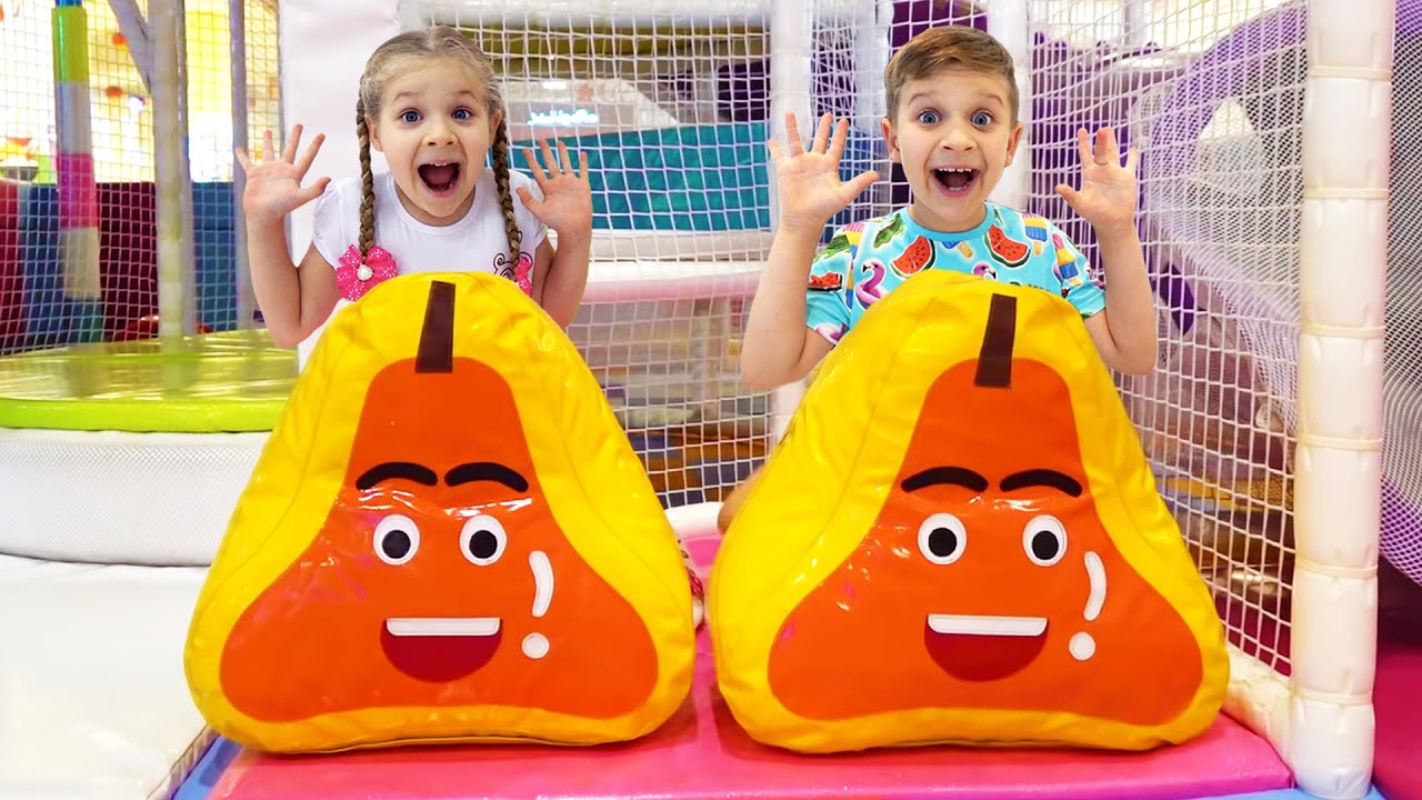 تتعلم ديانا وروما كيفية الاستمتاع ولعب ألعاب مختلفة داخل المنزل وخارجه.