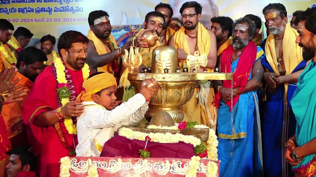 SRI SRI SRI MAHAYOGINI MANIKESHWARI MATHA MAHA PADI POOJA