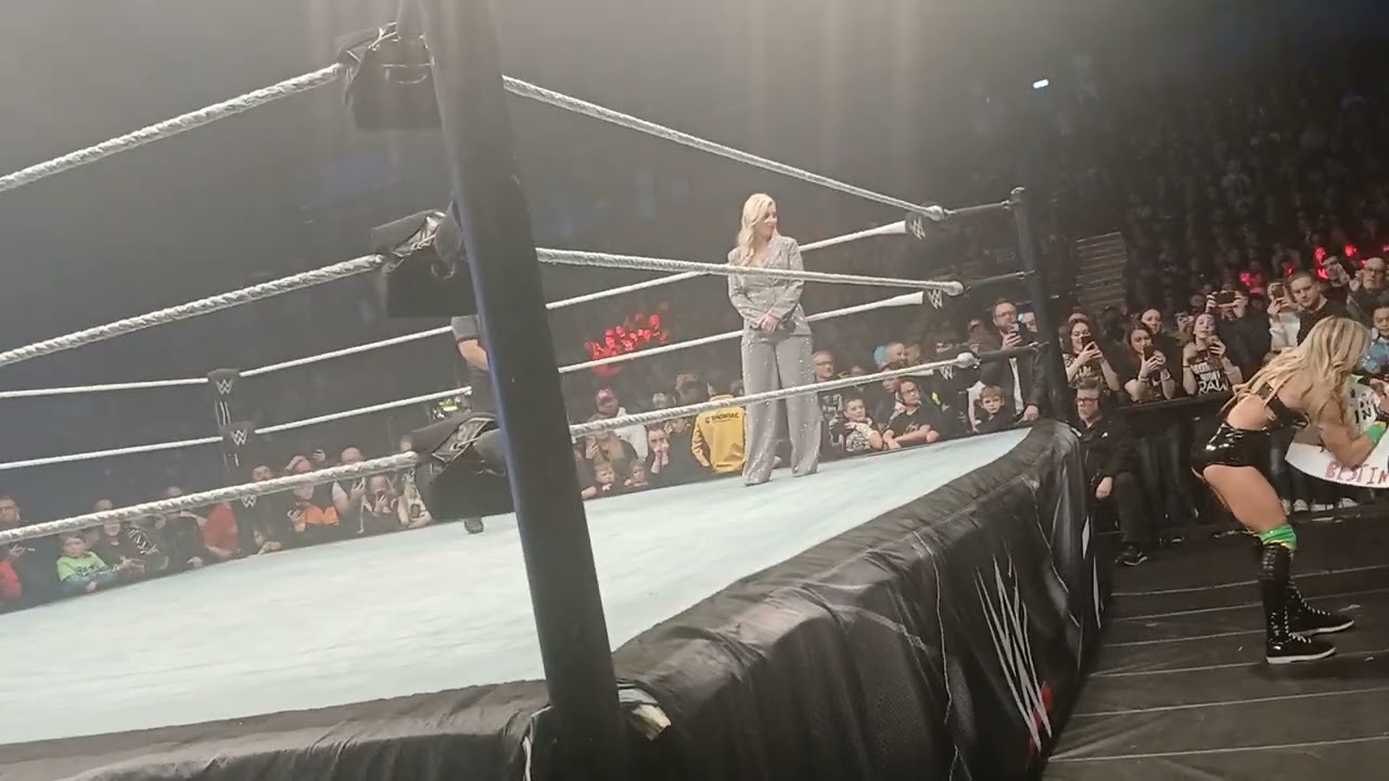 Wwe Newcastle Maxine Dupri and Becky lynch Entrances 