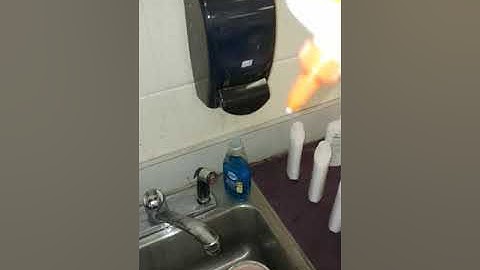 How to keep glue tips from clogging