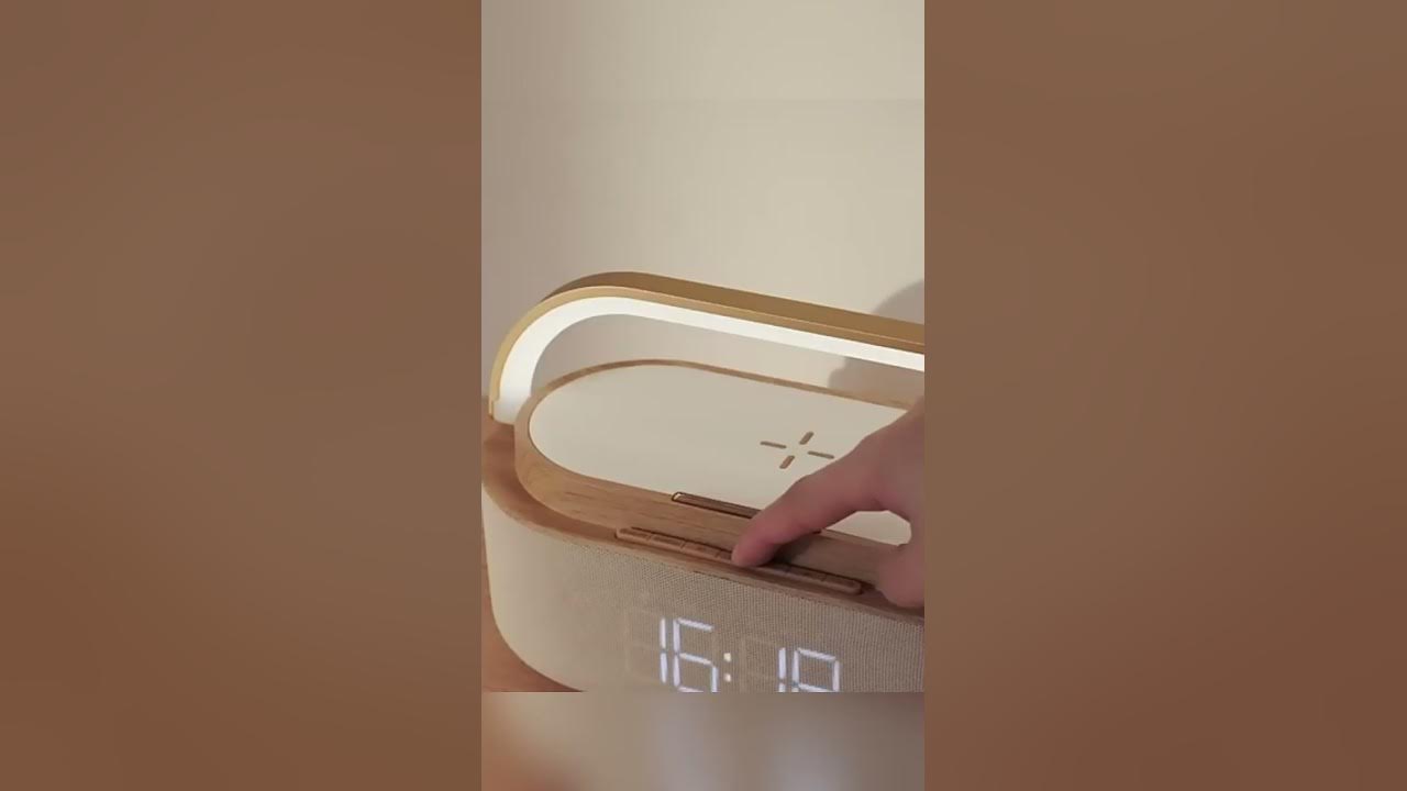Светильник, колонка,часы будильник и беспроводная зарядка в одном ...