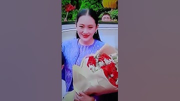 những nét đẹp dịu dàng của bà paetongtarm