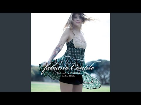 Watch the video for Una Cancion Diferente