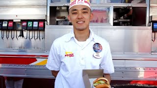 The Surprisingly Strict Rule In-N-Out Male Employees Must Follow